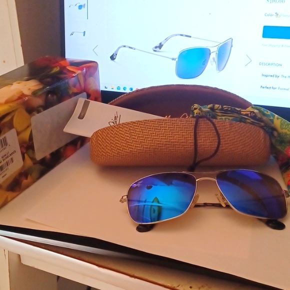 Maui Jim Other - Maui Jim sunglasses Wiki Wiki blue lens New